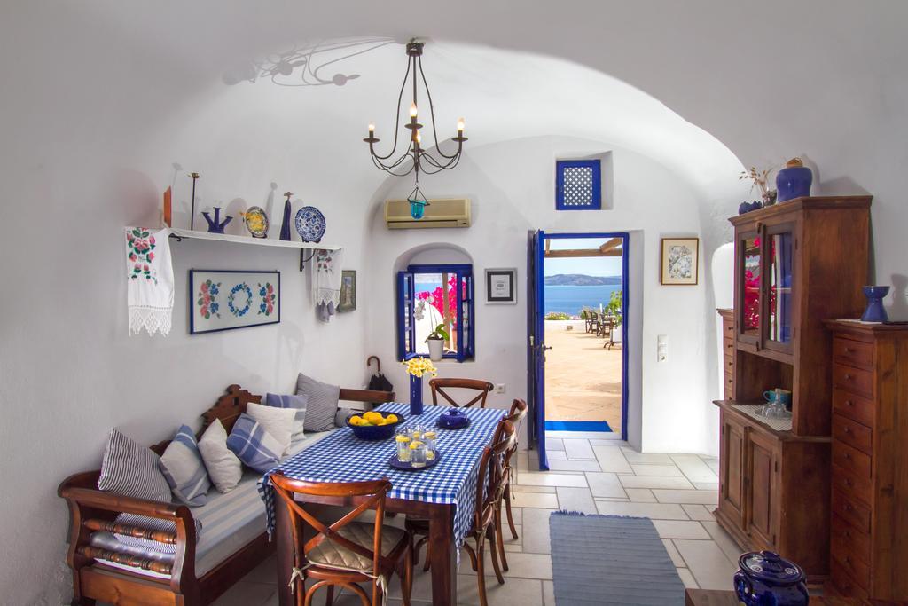 Ifestio Villas Oia Exterior photo