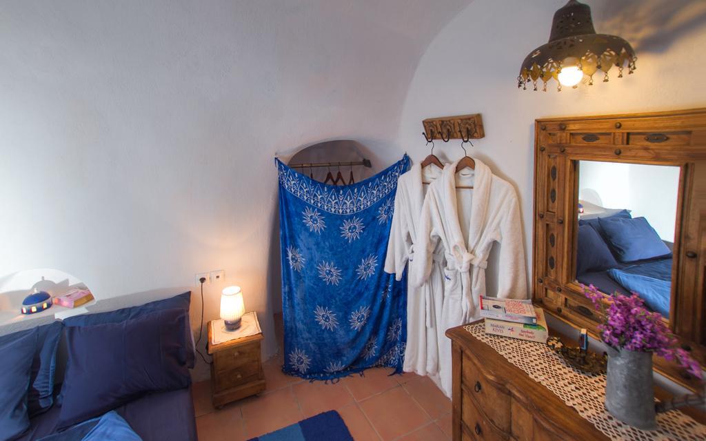 Ifestio Villas Oia Exterior photo